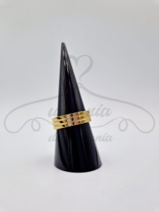 Pierścionek z 3 cyrkoniami