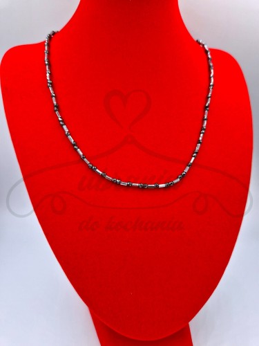 Naszyjnik srebrny koralik .jpg