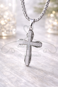 Naszyjnik srebrny krzyż