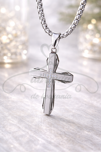 Naszyjnik srebrny krzyż