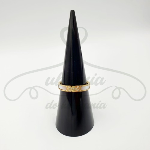 Pierścionek z masą perłową i cyrkoniamii.jpg