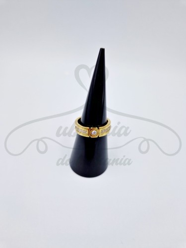 Pierścionek z małymi cyrkoniami.jpg